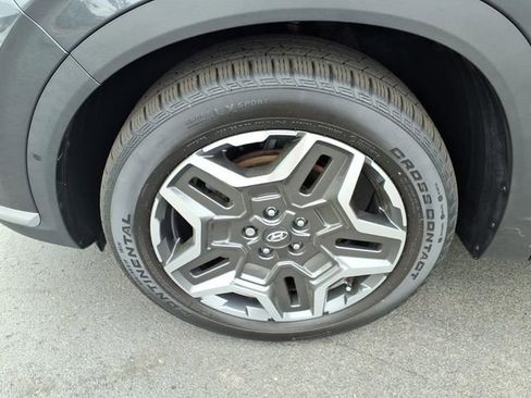 Used 2023 Hyundai Santa Fe Limited image 4