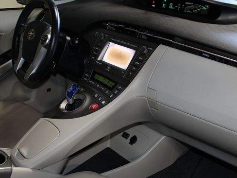 Used 2012 Toyota Prius Four FWD image 31
