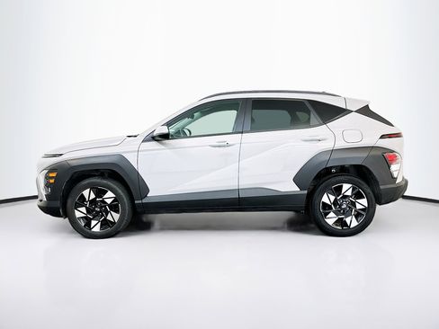 Used 2025 Hyundai Kona SEL image 4