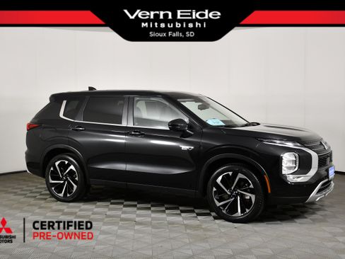 Used 2024 Mitsubishi Outlander SE AWD/4WD image 1
