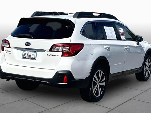Used 2019 Subaru Outback 2.5i Limited AWD/4WD image 12