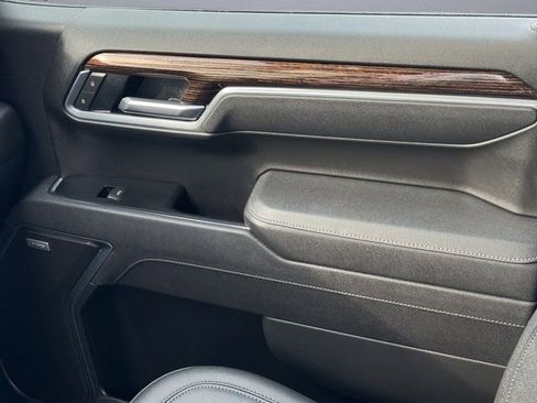 Used 2025 GMC Sierra 1500 Elevation w/ Elevation Premium Package image 24