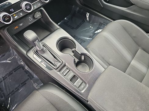 Used 2024 Honda Civic Sport image 21