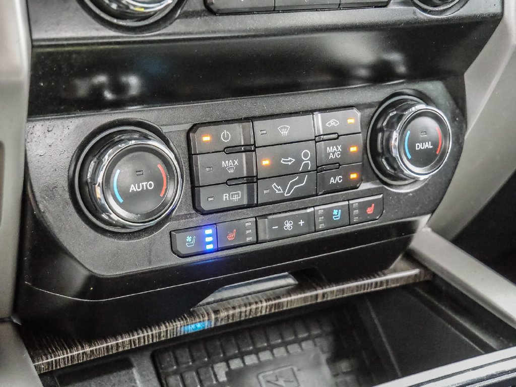 Used 2020 Ford F250 Lariat w/ Lariat Ultimate Package AWD/4WD image 38