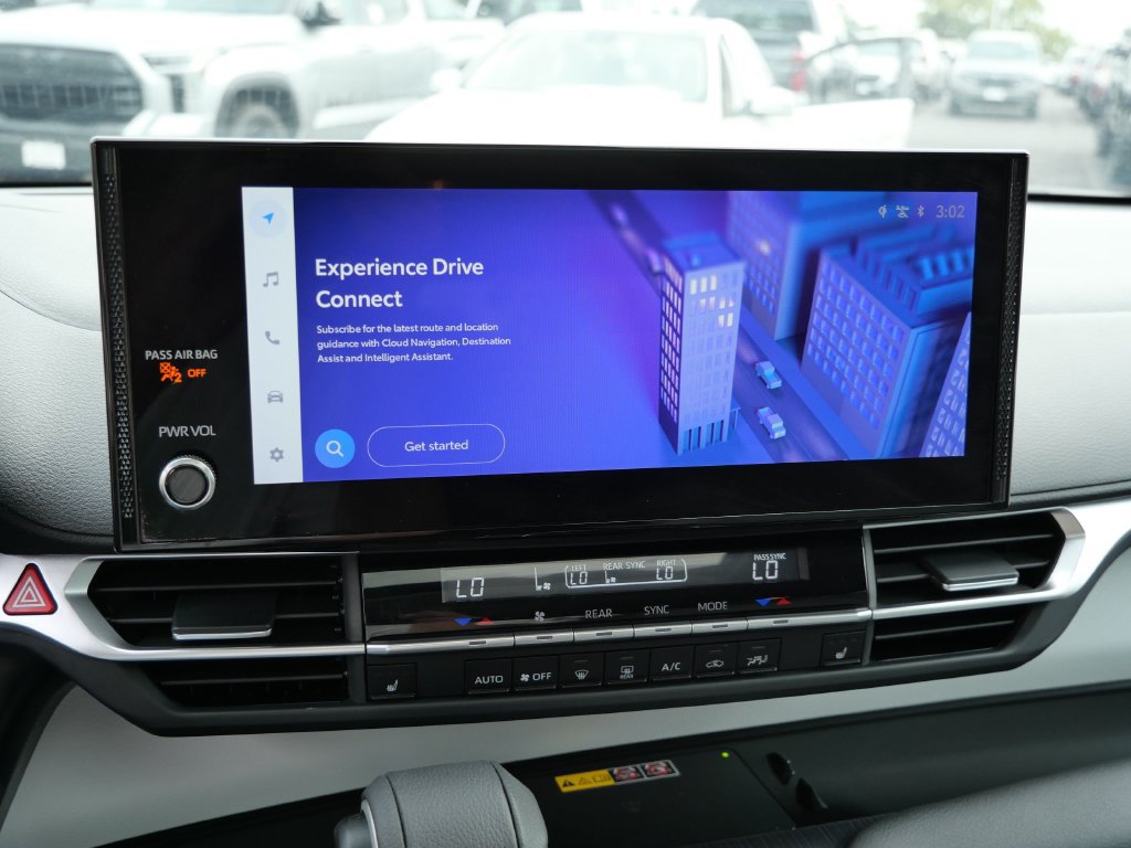 Certified 2025 Toyota Sienna XLE FWD image 17