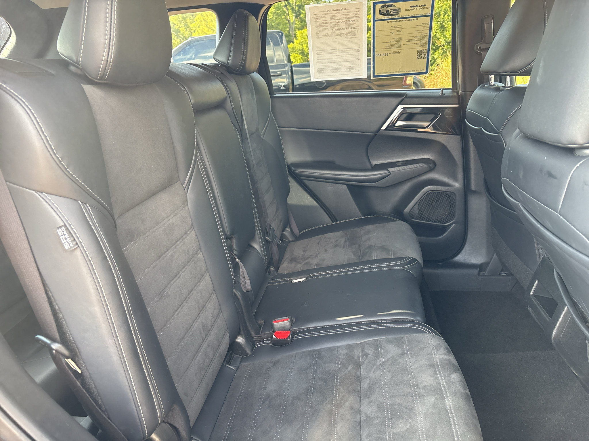 Used 2024 Mitsubishi Outlander SE AWD/4WD image 12