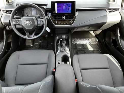 Used 2024 Toyota Corolla LE image 9