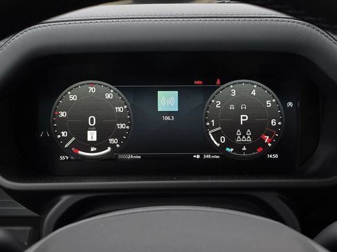 New 2026 Land Rover Defender 130 X-Dynamic SE image 19