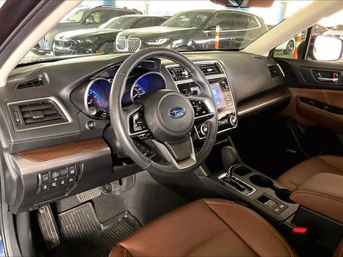 Used 2018 Subaru Outback 3.6R Touring image 18