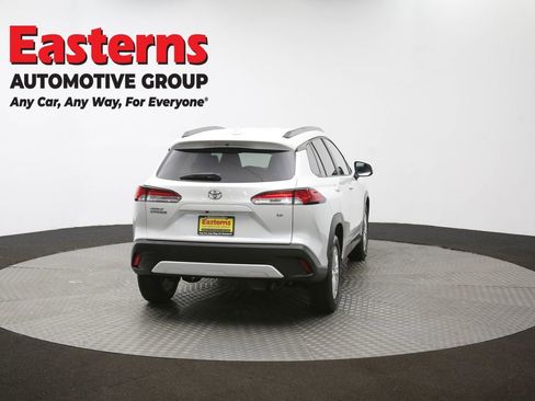 Used 2023 Toyota Corolla Cross LE image 37