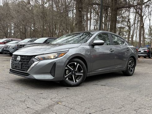 Used 2024 Nissan Sentra SV image 1