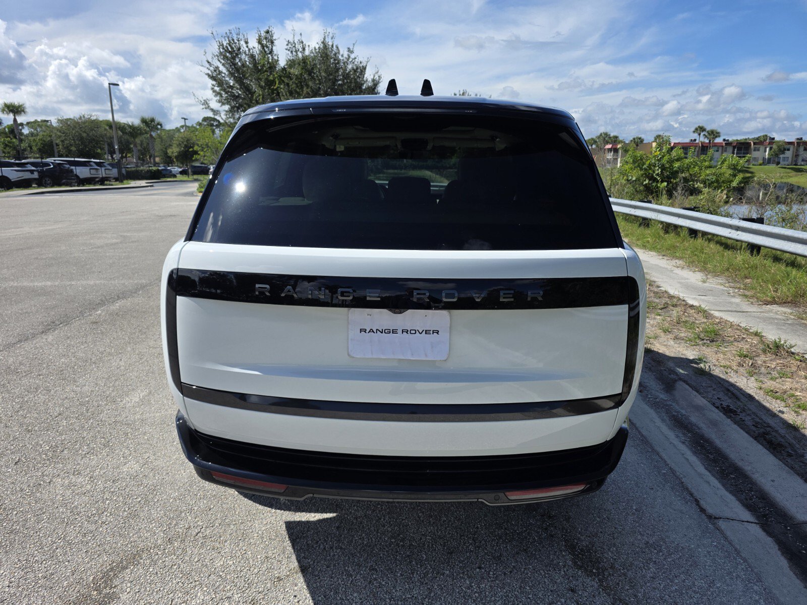 New 2026 Land Rover Range Rover SE AWD/4WD image 6