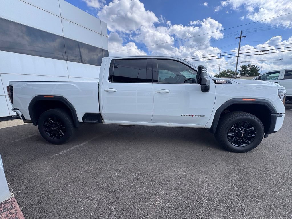 Used 2025 GMC Sierra 2500 AT4 AWD/4WD image 6