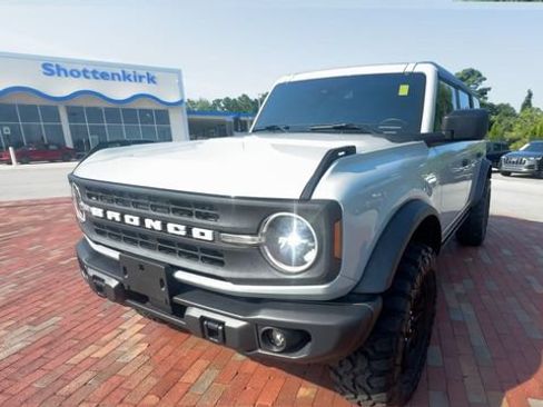 Used 2024 Ford Bronco Black Diamond AWD/4WD image 6