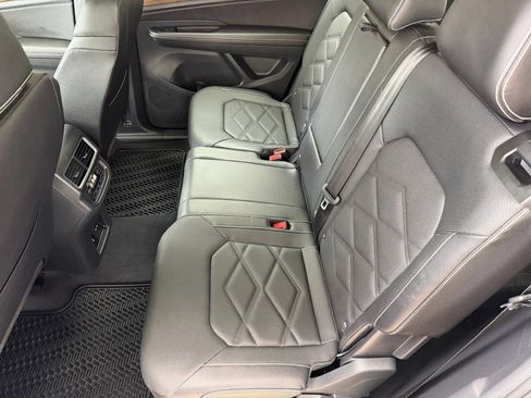 Certified 2026 Volkswagen Atlas SE FWD image 25