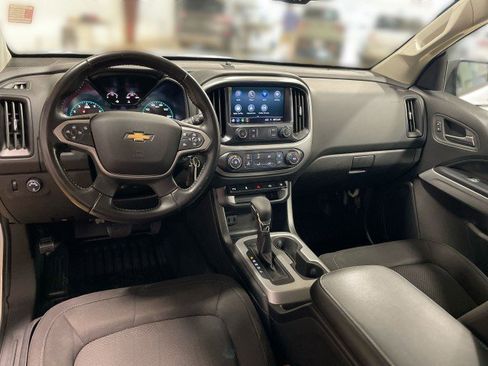 Used 2022 Chevrolet Colorado LT w/ Fleet Safety Package image 16