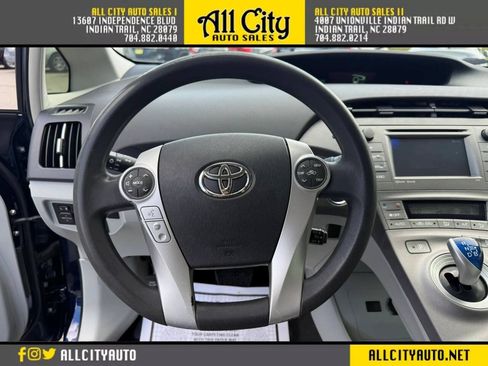 Used 2012 Toyota Prius Three FWD image 30