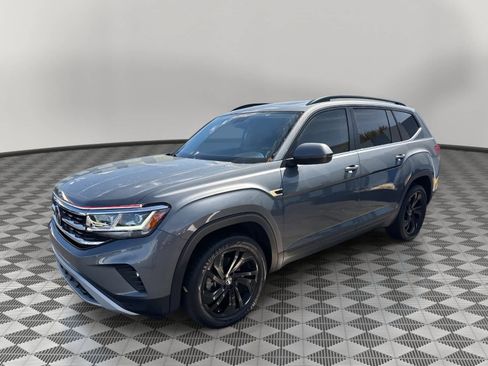 Used 2022 Volkswagen Atlas SE w/ Panoramic Sunroof Package image 7