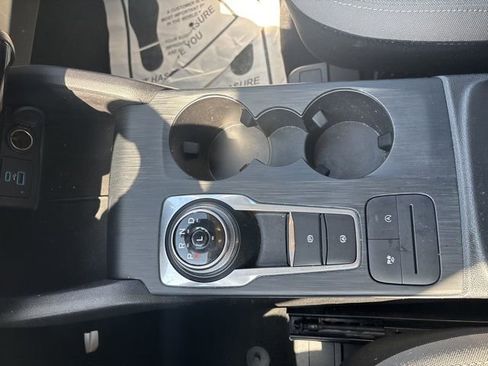 Used 2022 Ford Escape SE w/ SE Sport Appearance Package FWD image 10
