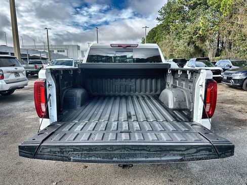 Certified 2022 GMC Sierra 1500 AT4 w/ AT4 Premium Package image 25