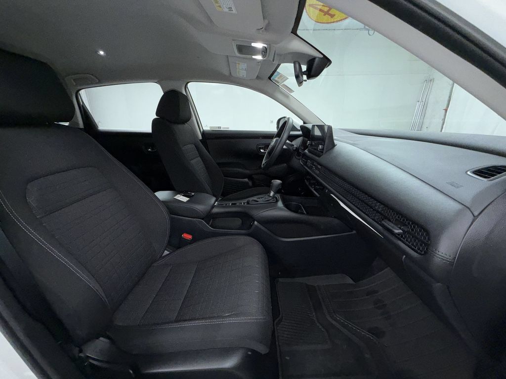 Certified 2024 Honda HR-V LX image 18