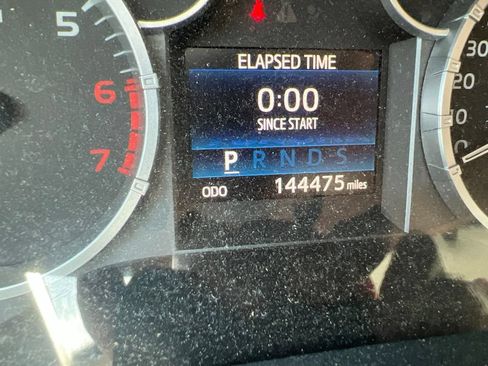 Used 2014 Toyota Tundra SR5 w/ SR5 Upgrade Package RWD image 26