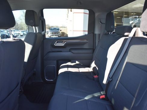 Used 2024 Chevrolet Silverado 1500 LT image 15