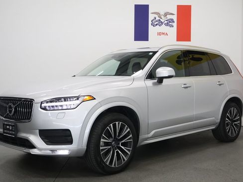 Used 2022 Volvo XC90 T6 Momentum w/ Advanced Package AWD/4WD image 8