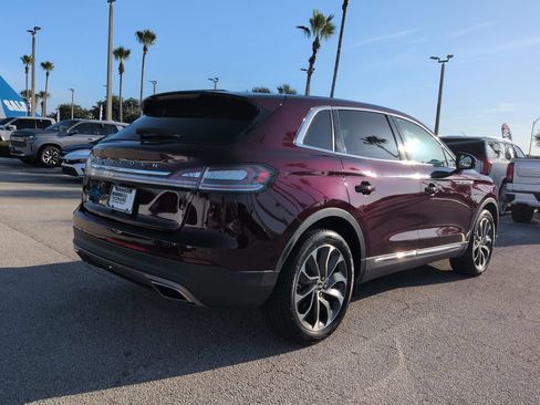 Certified 2021 Lincoln Nautilus Reserve AWD/4WD image 4