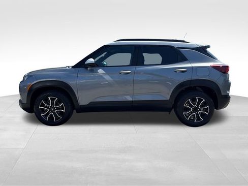 Certified 2023 Chevrolet TrailBlazer ACTIV FWD image 2