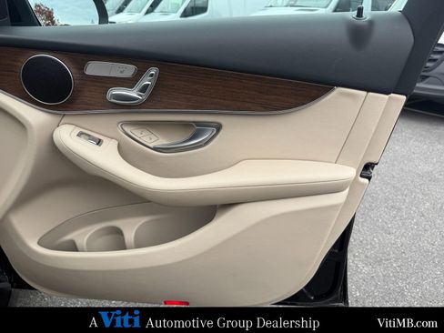 Certified 2022 Mercedes-Benz GLC 300 4MATIC image 28