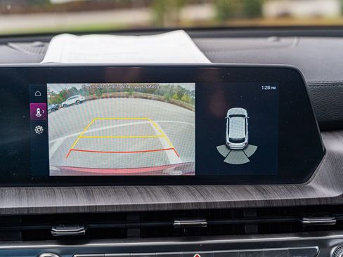 Used 2023 Kia Telluride EX w/ EX Captain's Chair Package image 31