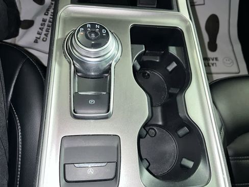 Used 2024 Ford Edge SEL image 21