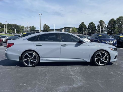 Used 2021 Honda Accord Sport Special Edition image 8