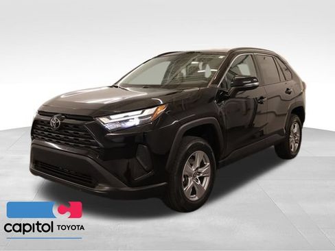 Certified 2025 Toyota RAV4 XLE AWD/4WD image 6