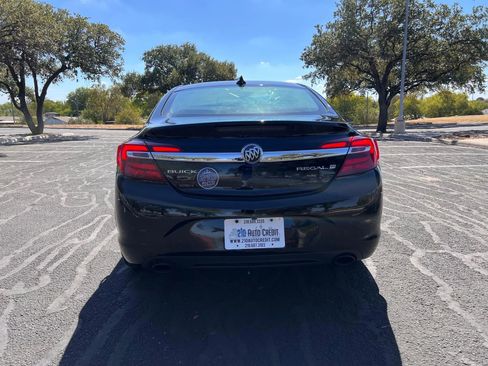 Used 2016 Buick Regal Sedan 4D image 4