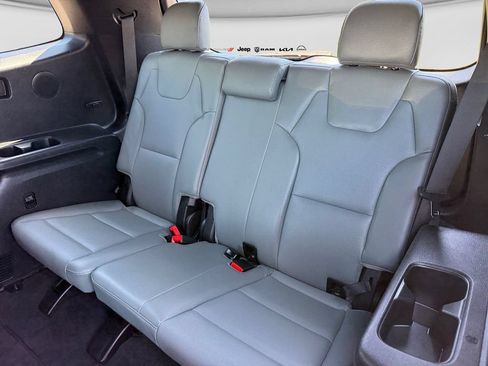 Used 2024 Kia Telluride SX X-Line AWD/4WD image 16