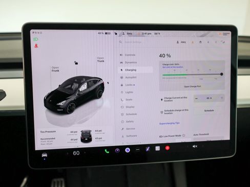 Used 2023 Tesla Model Y Performance image 30