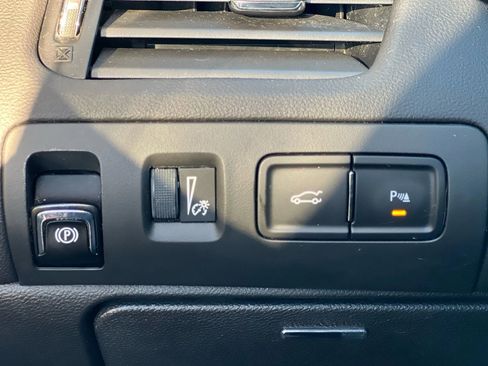 Used 2018 Chevrolet Impala LT w/ LT Leather Package image 23