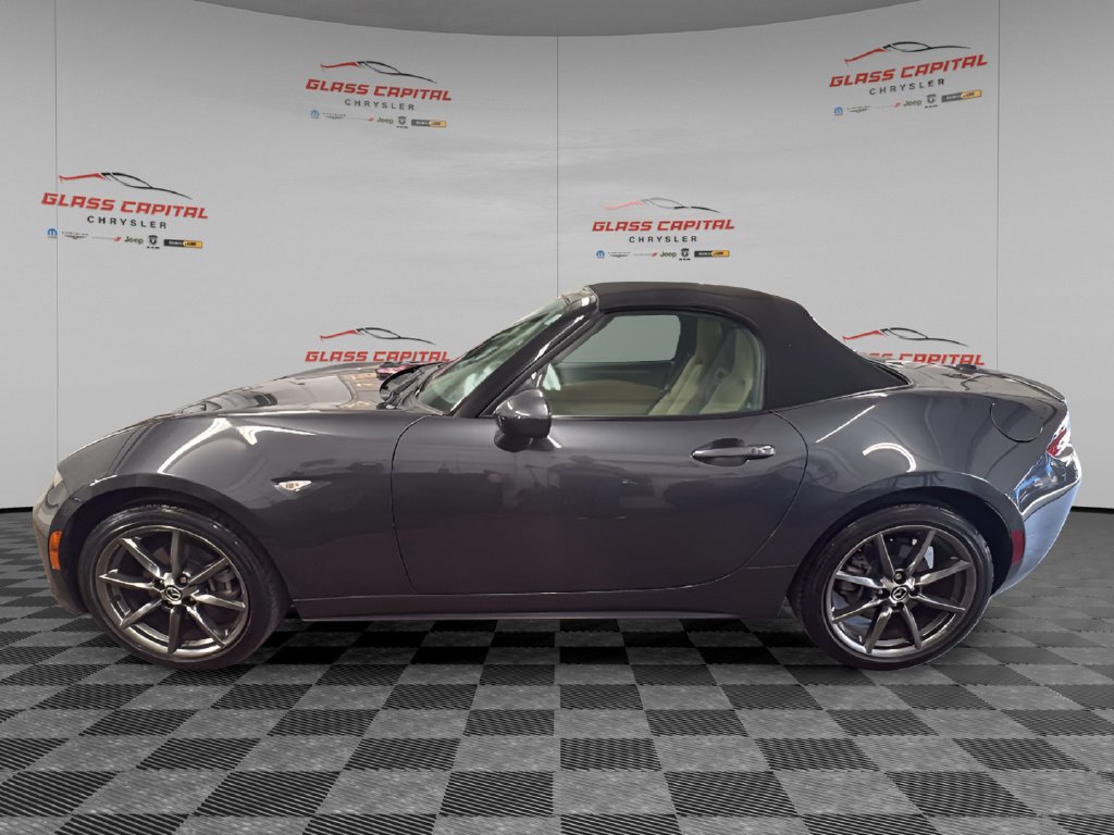 Used 2016 MAZDA MX-5 Miata Grand Touring RWD image 4