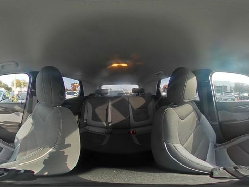 Used 2025 Chevrolet TrailBlazer LT image 40