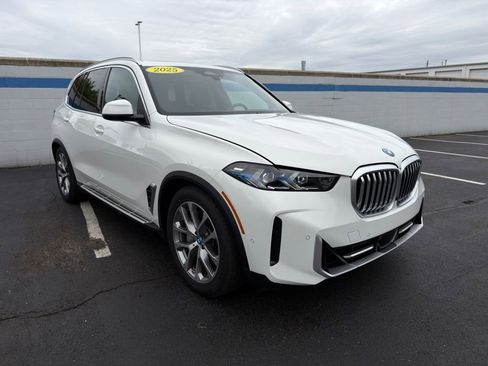 Used 2025 BMW X5 xDrive50e AWD/4WD image 7