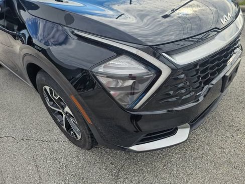Used 2023 Kia Sportage EX FWD image 9