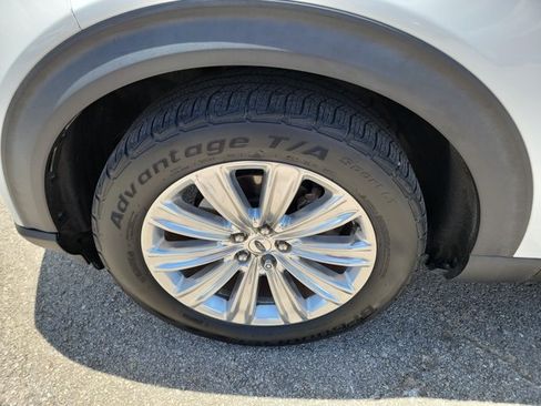 Used 2020 Ford Explorer Limited RWD image 9