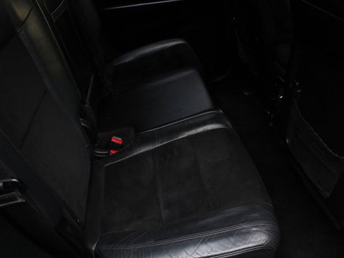 Used 2017 Jeep Grand Cherokee Altitude image 23