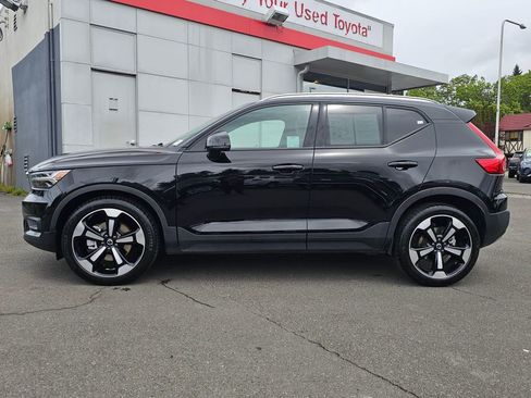Used 2020 Volvo XC40 T5 Momentum AWD/4WD image 4