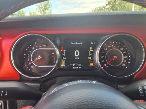 Used 2021 Jeep Wrangler Unlimited Rubicon w/ Xtreme Recon 35" Tire Package image 11