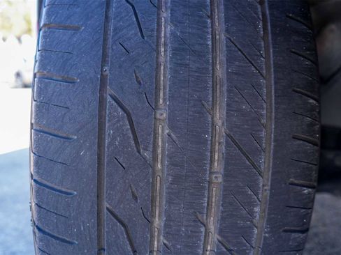 Used 2019 Dodge Charger SXT w/ Blacktop Package image 29