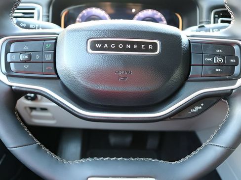 Used 2024 Jeep Wagoneer 2WD w/ Premium Group I image 23