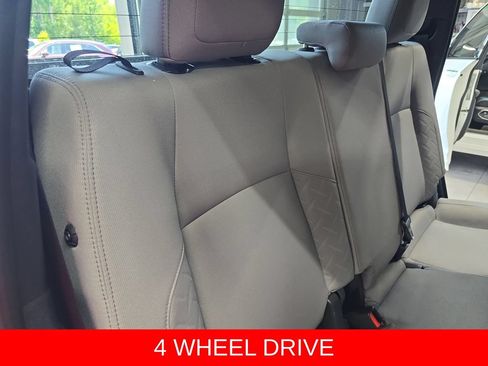 Used 2024 Toyota Tacoma SR5 AWD/4WD image 11